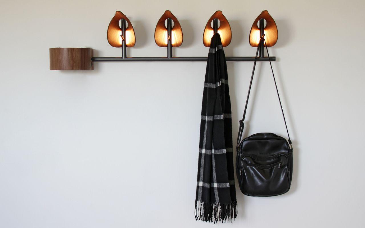 Coat stand: history and usage tips